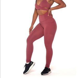 Ethos All Day High Rise Leggings